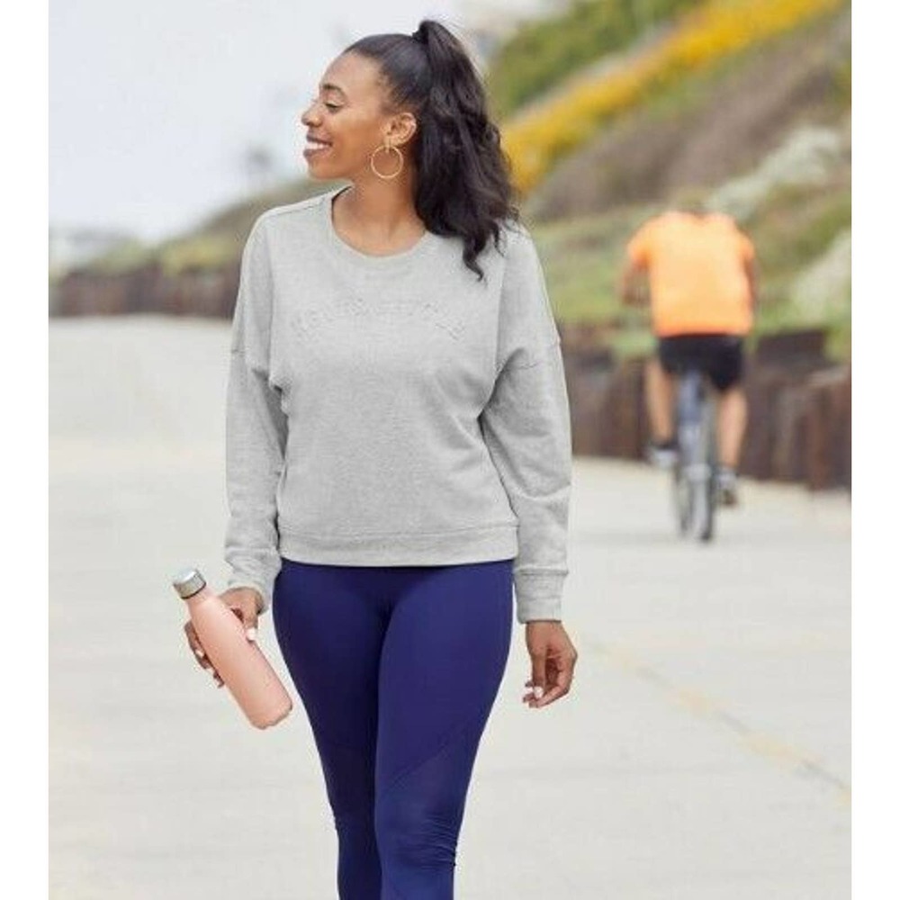 Fabletics Stacey Pullover Never Settle Sweatshirt Crew Neck Light Gray Size M